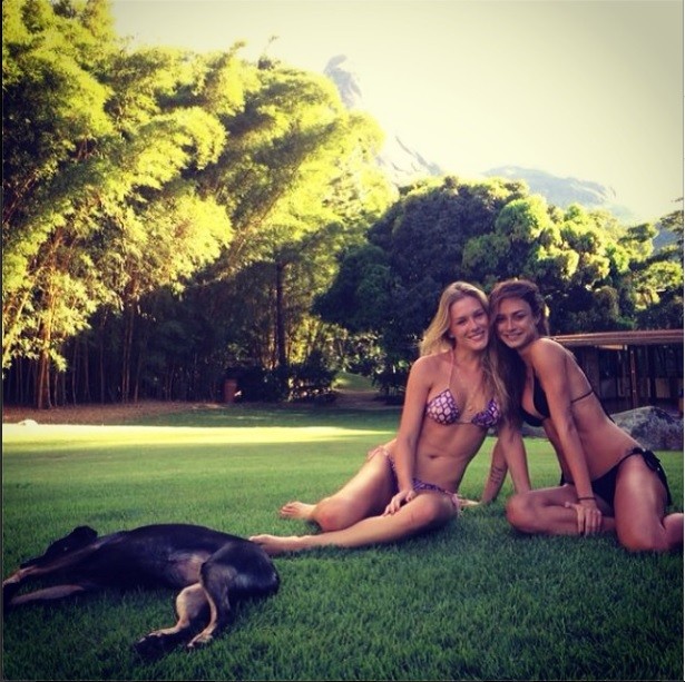 Fiorella Mattheis e Thaila Ayala (Foto: Reprodução Instagram)