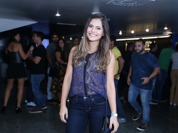 Jessika Alves em show na Zona Oeste do Rio (Foto: Anderson Borde/ Ag. News)