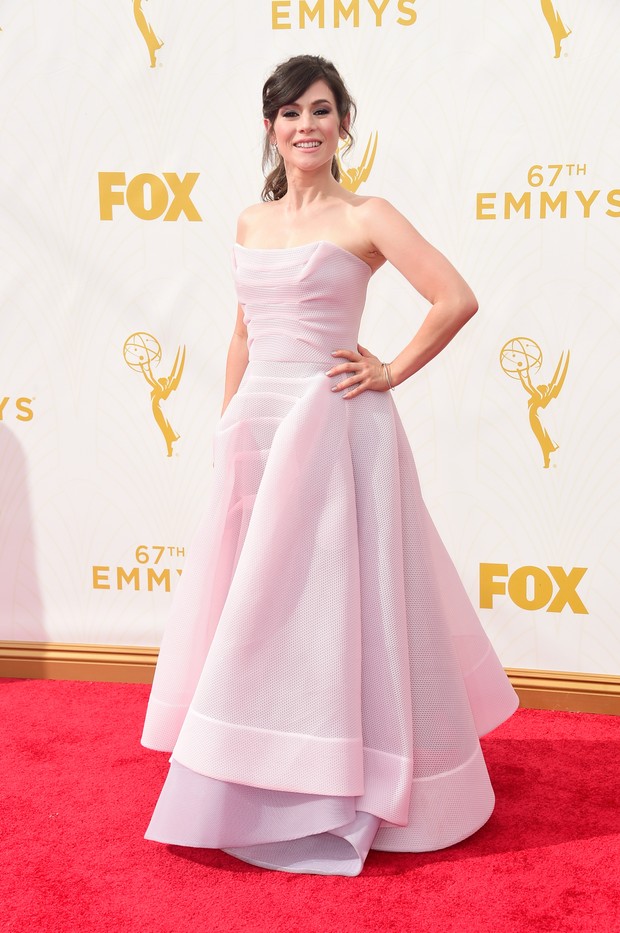 Yael Stone no Emmy Awards (Foto: Getty Images)