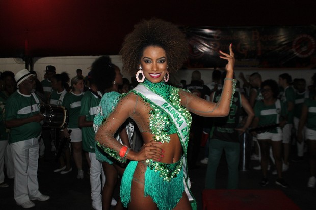 Ivy cai no samba em SP (Foto: Renato Cipriano - Divulgação)