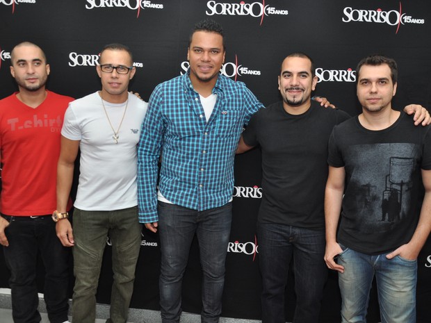 Grupo Sorriso Maroto em bastidores de show no Rio (Foto: Bruno Henrique/ Divulgação)