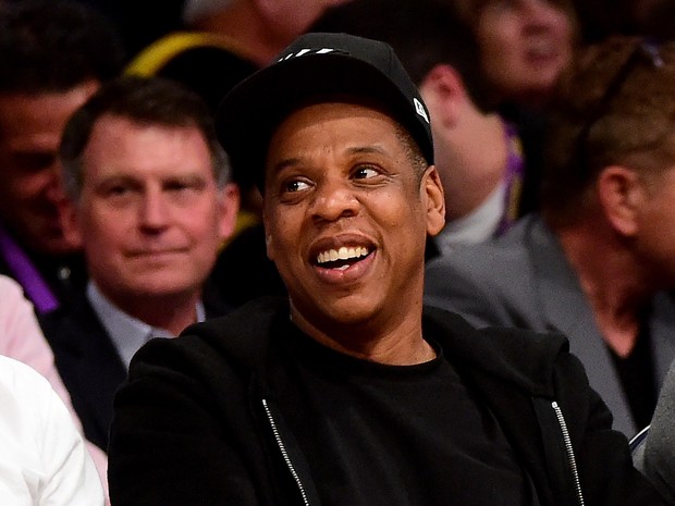Jay-Z em jogo de basquete em Los Angeles, nos Estados Unidos (Foto: Harry How/ Getty Images/ AFP)