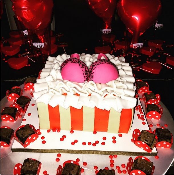 Detalhe do bolo de Preta Gil (Foto: Instagram)