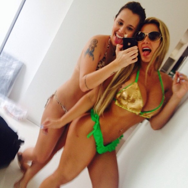 Denise Rocha e Angelis Borges (Foto: Instagram / Reprodução)