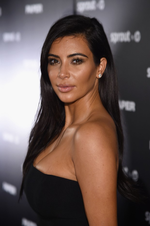 Kim Kardashian em evento em Miami, nos Estados Unidos (Foto: Dimitrios Kambouris/ Getty Images/ AFP)