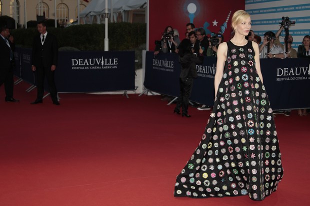 Cate Blanchett na première de Blue Jasmine, no Festival de Deauville, na França (Foto: AFP)