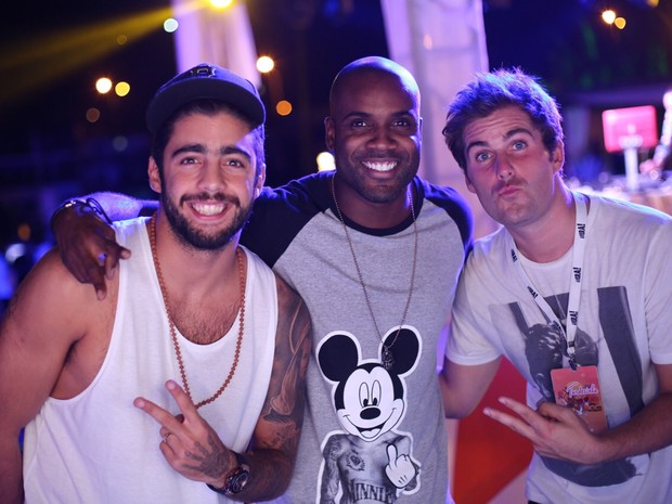 Pedro Scooby, Rafael Zulu e Thiago Gagliasso em festa na Zona Oeste do Rio (Foto: Marcos Samerson/ Agência We love Photo!/ Divulgação)