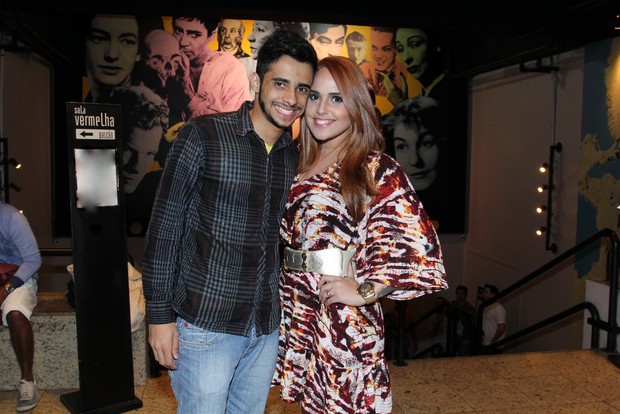 Perlla com o marido Cássio Castilhol (Foto: Alex Palarea/Ag News)