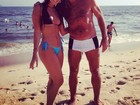 Carolina Portaluppi curte praia com o pai, Renato Gaúcho