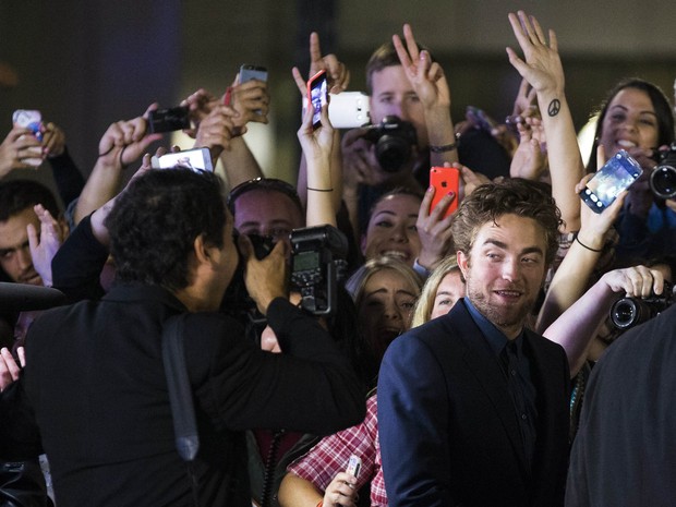 Robert Pattinson em festival de cinema em Toronto, no Canadá (Foto: Mark Blinch/ Reuters)