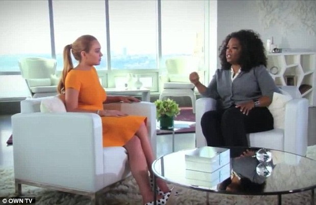 Lindsay dá entrevista para Oprah Winfrey após reabilitação (Foto: Reprodução)