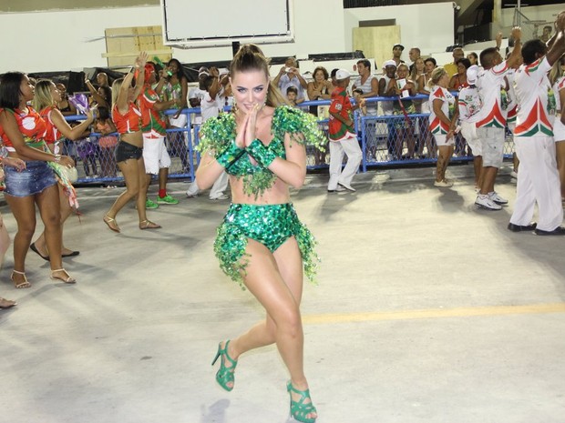 Rayanne Moraes em ensaio técnico da Grande Rio na Marquês de Sapucaí, no Centro do Rio (Foto: Rodrigo dos Anjos/ Ag. News)