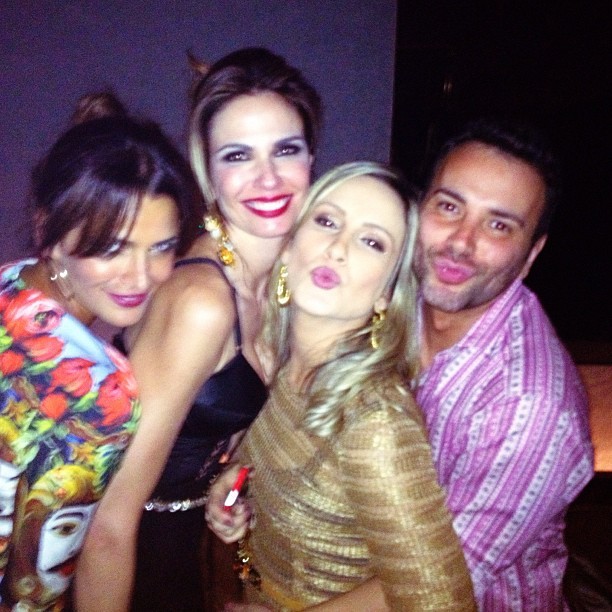 Fernanda Motta, Luciana Gimenez, Claudia Leitte e Matheus Mazzafera em festa em São Paulo (Foto: Instagram/ Reprodução)