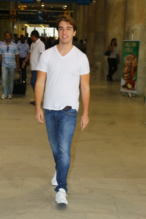 Olin Batista no aeroporto Santos Dumont (Foto: Marcello Sá Barreto / AgNews)