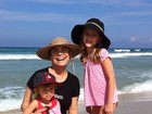 Regina Duarte vai à praia com os netos: 'Lado mágico da vida'