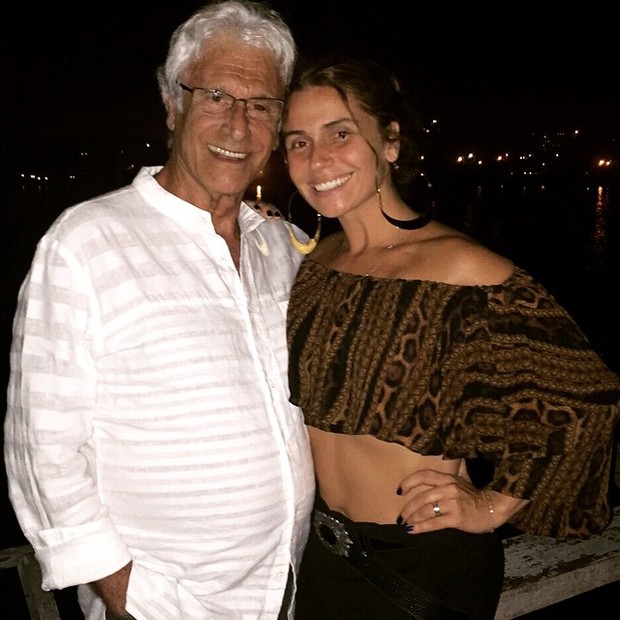 Giovanna Antonelli na festa de aniversário do pai (Foto: Instagram/ Reprodução)
