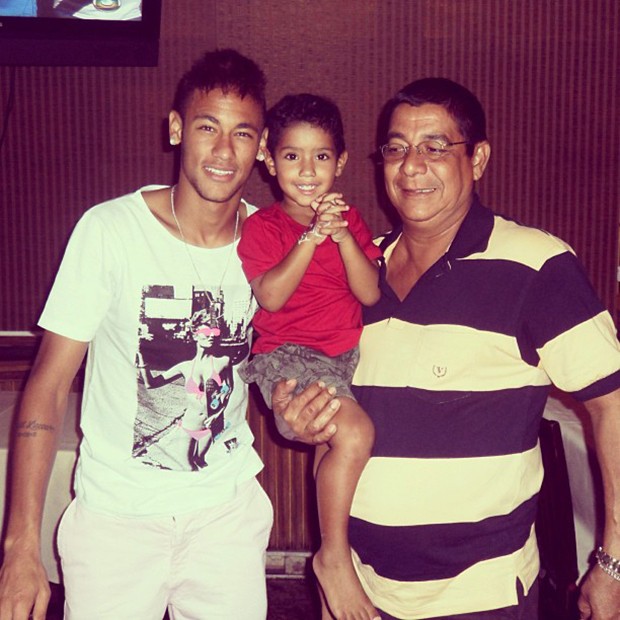 Neymar com Zeca Pagodinho e o neto, Noah (Foto: Instagram / Reprodução)