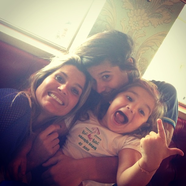 Flavia Alessandra e as filhas (Foto: Reprodução/Instagram)