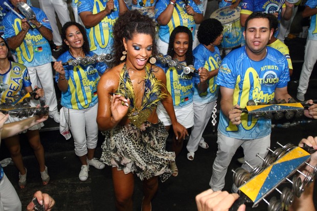 Juliana Alves em noite de samba da Unidos da Tijuca (Foto: Divulgação /  Mauro Samagaio)