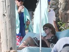 Leonardo DiCaprio curte férias com Nina Agdal após confusão com sósia