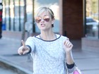 Reese Witherspoon é multada por estacionamento irregular