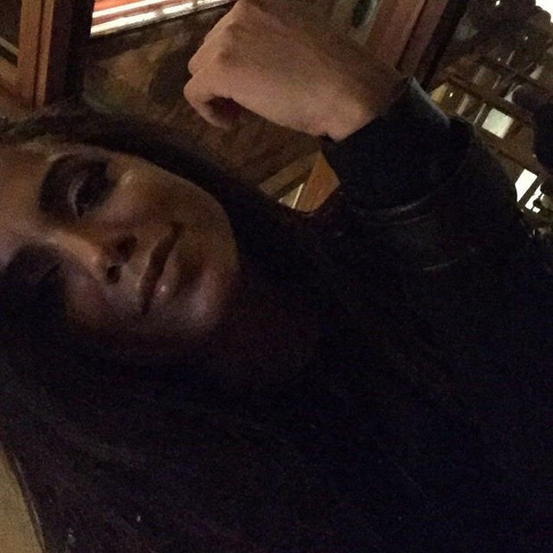 Anitta posa para selfie (Foto: Instagram/ Reprodução)