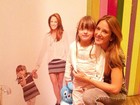 Ticiane Pinheiro posta foto com Rafinha Justus na loja da ex-enteada
