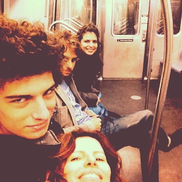  Deborah Bloch anda de metro (Foto: Reprodução/Instagram)