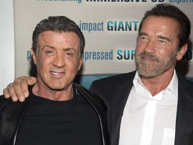 Sylvester Stallone e Arnold Schwarzenegger em pré-estreia de filme em Nova York, nos Estados Unidos (Foto: Andrew Kelly/ Reuters)