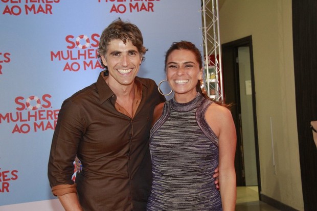 Reynaldo Gianecchini e Giovanna Antonelli em pré-estreia no Rio (Foto: Isac Luz / EGO)