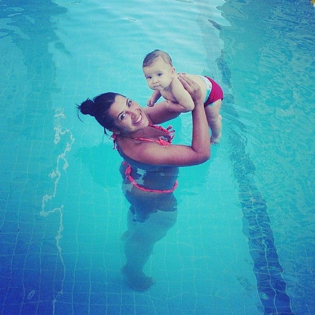 Priscila Pires e o filho Pietro (Foto: Reprodução/Instagram)