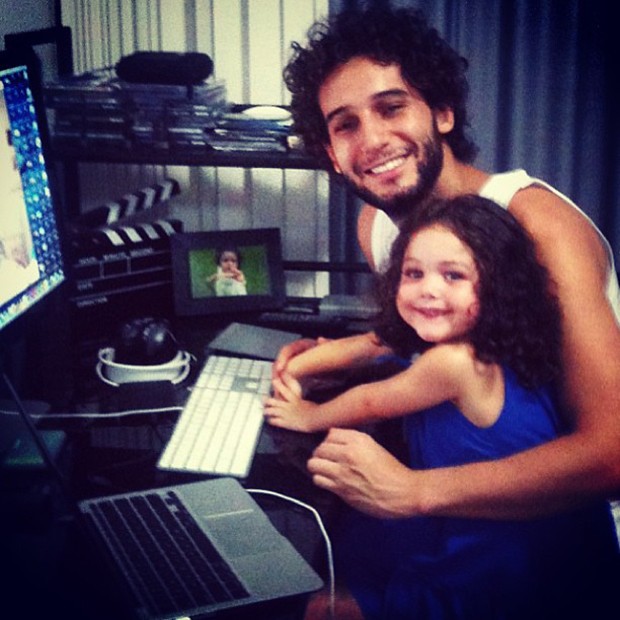 Rafael Almeida posta foto com a pequena Maysa (Foto: Instagram / Reprodução)