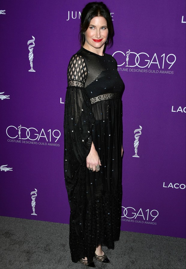 Kathryn Hahn no Costume Designers Guild Awards (Foto: Getty Images)