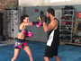 Mariana Rios mostra treino intenso de Muay Thai