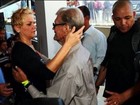 Xuxa pede orações para o pai que está internado em hospital no Rio