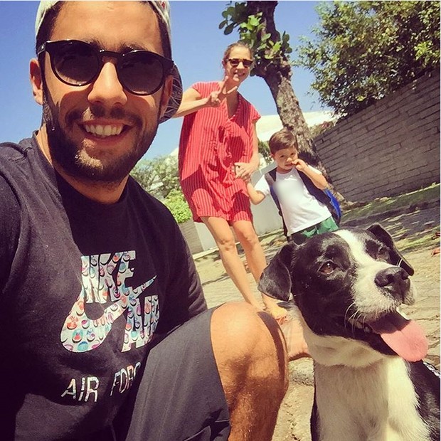 Luana Piovani e Pedro Scooby com o filho DOM (Foto: Reprodução/ Instagram)