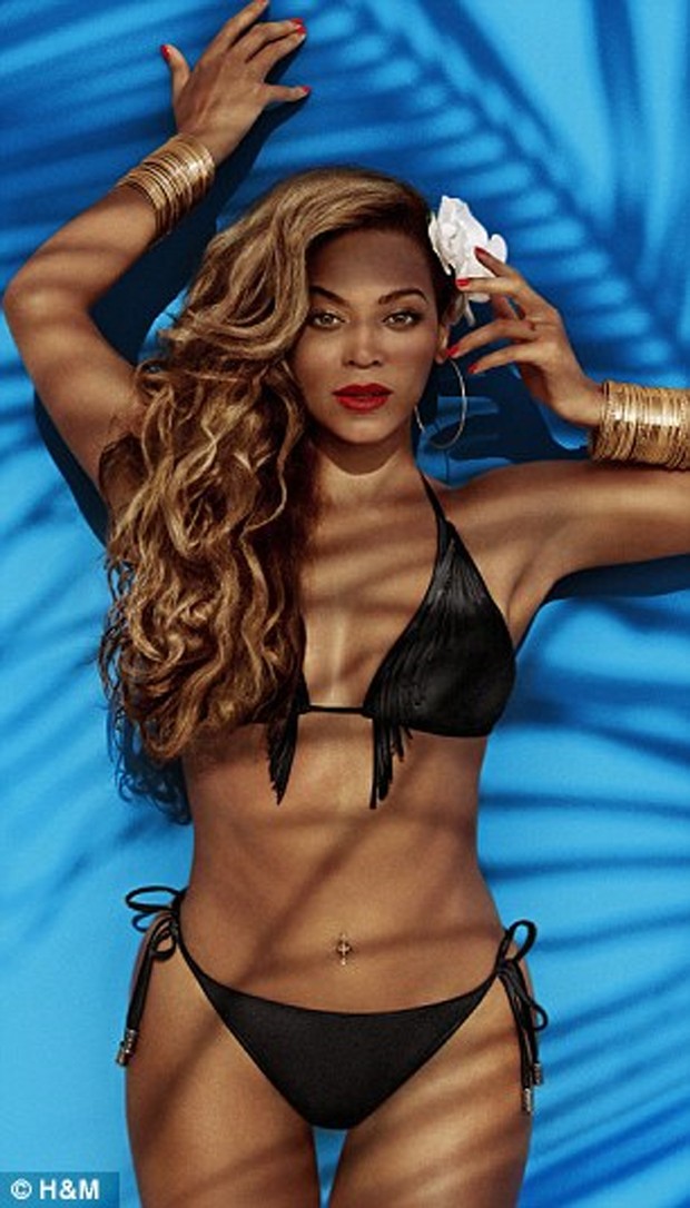Beyoncé posa para campanha de loja de departamento (Foto: Divulgação)