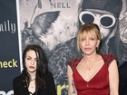 Courtney Love e filha vão à première de documentário sobre Kurt Cobain