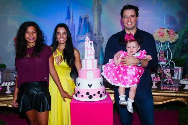 Mônica Carvalho faz festa de aniversário para a filha Valentina (Foto: Manuela Scarpa/Brazil News)