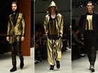 Casacos de pele, looks dourados e bolsas: veja as tendências da semana de moda masculina de Milão