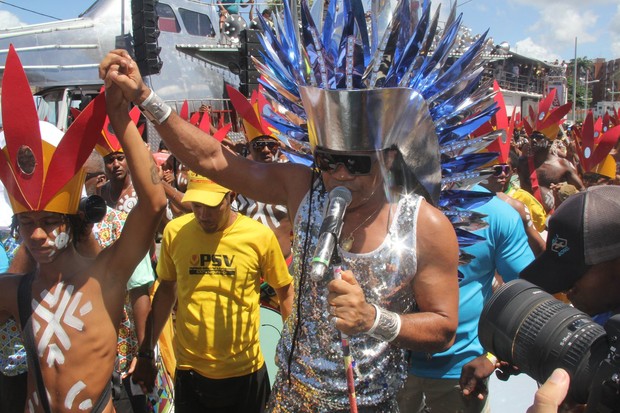 Carlinhos Brown em Salvador (Foto: Dilson Silva,Wesley Costa,Thiago Duran e Jc Pereira/AgNews)