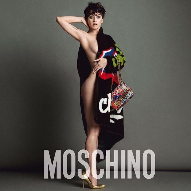 Katy Perry na nova campanha da Moschino (Foto: Reprodução / Instagram)