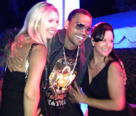 Chris Brown e fãs (Foto: Instagram / Reprodução)