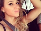 Jade Barbosa faz carão em foto 'selfie'