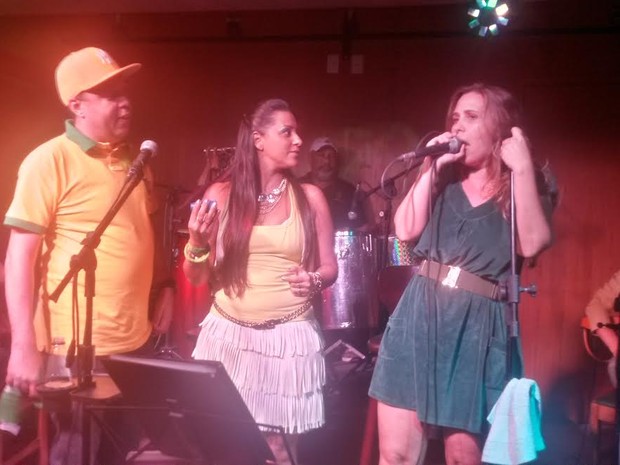Andrezinho, Bia Falcão e Andréia Sorvetão em show na Zona Oeste do Rio (Foto: Divulgação)