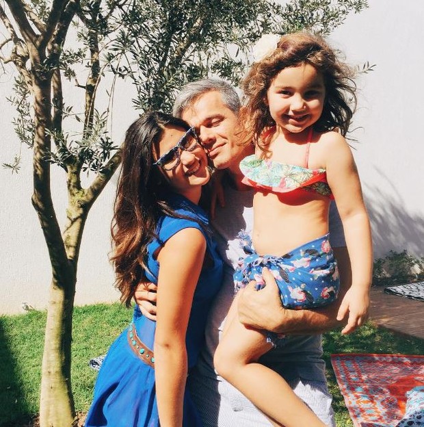 Giulia Costa com a irmã e Otaviano Costa (Foto: instagram/reprodução)