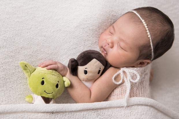 Jiang apresenta sua filha Cecília com ensaio newborn feito por Daniela Margotto (Foto: Daniela Margotto / Dilvulgação)