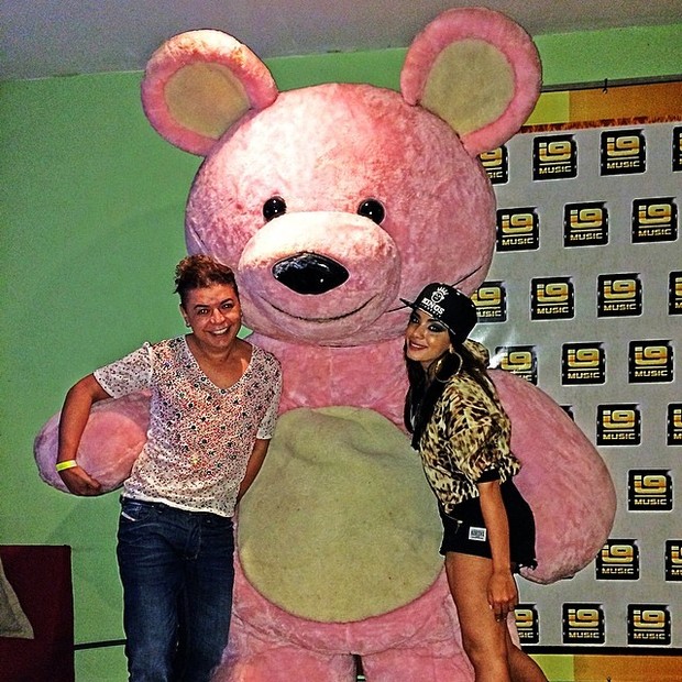David Brazil e Anitta (Foto: Reprodução/Instagram)