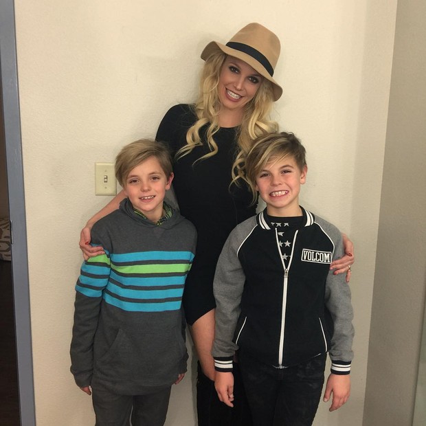 Britney Spears com os filhos (Foto: Reprodução/ Instagram)