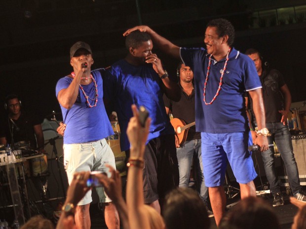 Compadre Washington e Beto Jamaica com Jacaré em show em Salvador, na Bahia (Foto: Sércio Freitas/ Ag. Sércio Freitas/ Divulgação)